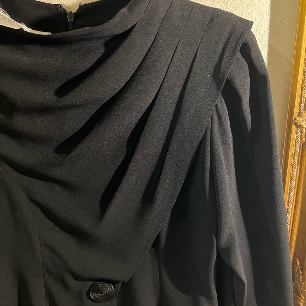 Vintage black Saks Fifth Avenue blouse with draping in the back - Picture 4 of 5